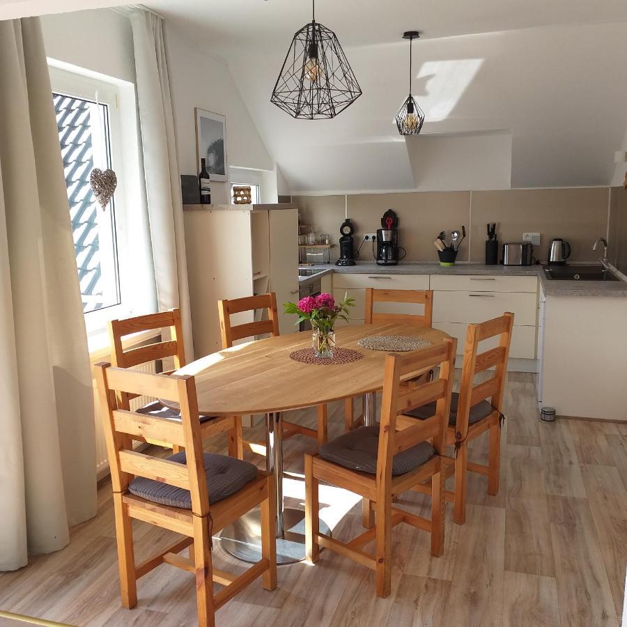 Friesenauster - Grosse Ferienwohnung Fuer Bis Zu 6 Personen Jever Zewnętrze zdjęcie